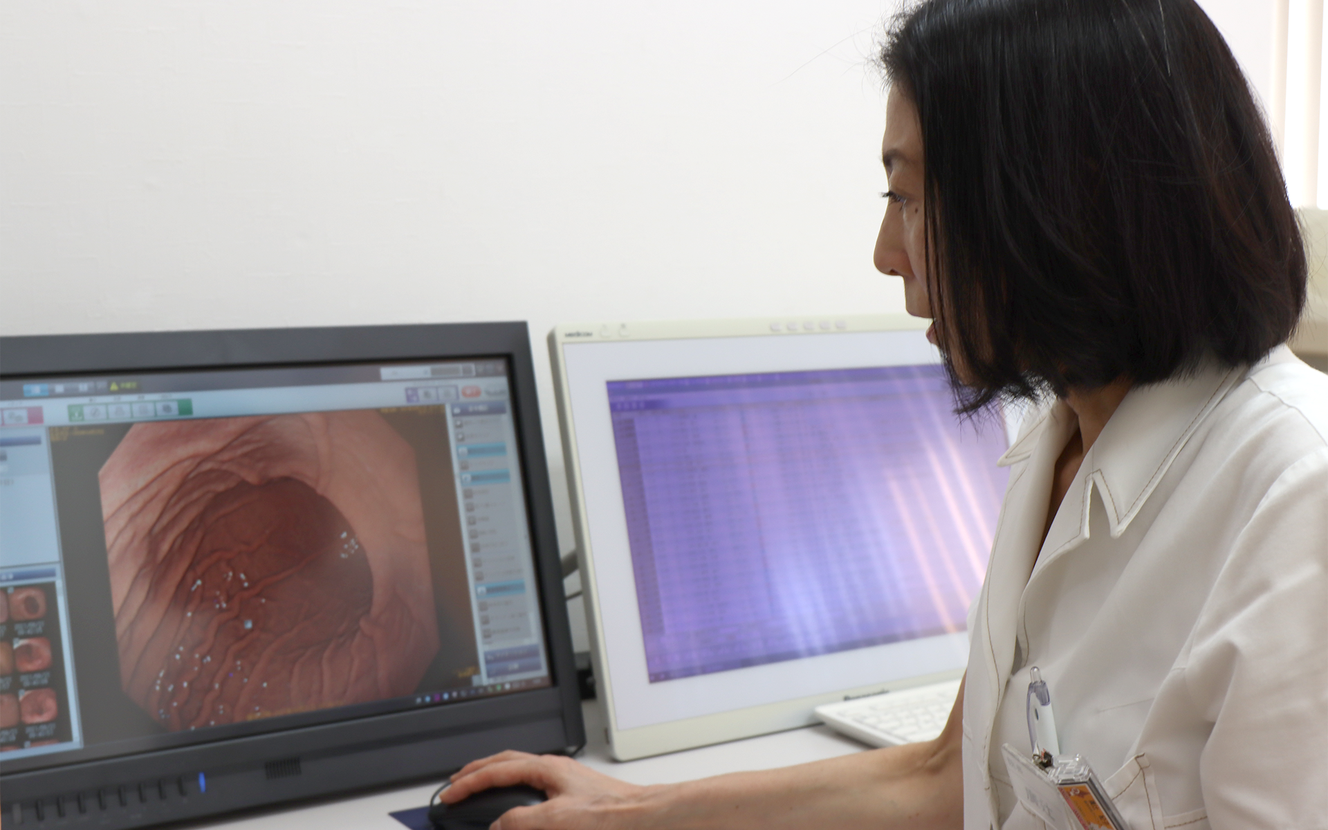 メインビジュアル診察風景